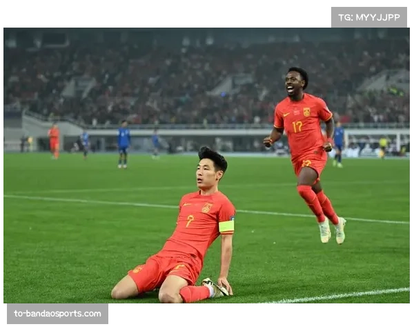 中国香港门将扑出点球战平新加坡关键一分